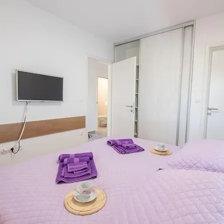 Antonijo Apartment *