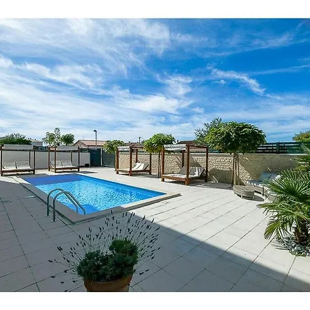 Antonijo Apartment *